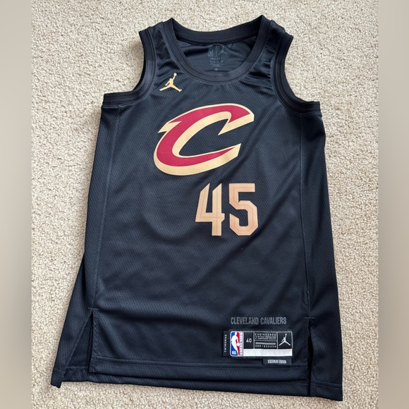 Cleveland Cavaliers Donovan Mitchell Edition Swingman Jersey - Size Small - Picture 2 of 5